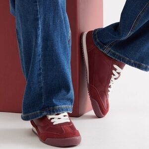Berness Landon Retro Sneakers Burgundy Red Classic 70s Jogger Women’s Size 9